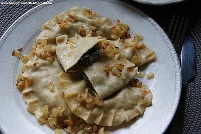Pierogi ze szpinakiem i białym serem
