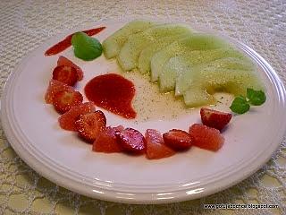 Carpaccio z melona miodowego