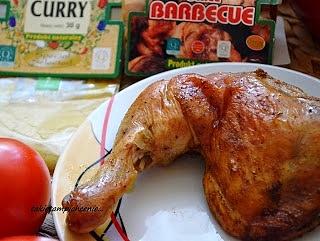 Kurczak w grill barbecue i curry zapiekany w piekarniku