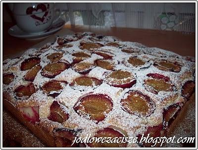 Śliwki na maślance