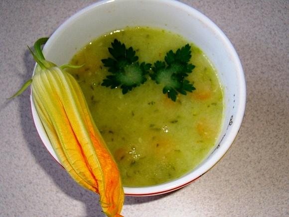 Zupa cukiniowa