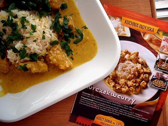 Biedronkowy kurczak curry z mleczkiem kokosowym