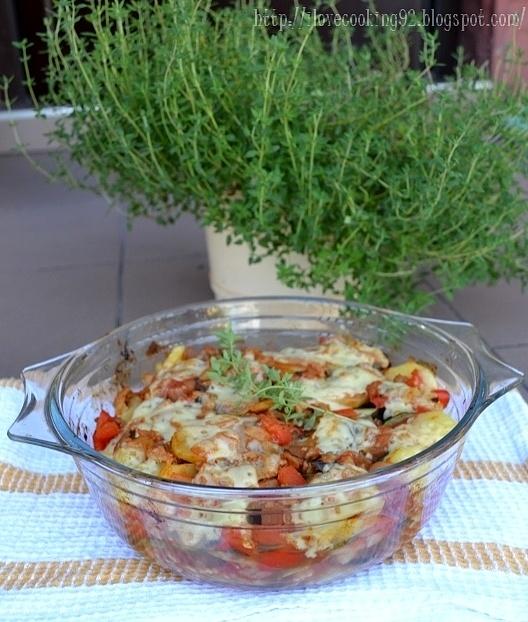 Ratatouille z mięsem mielonym i ziemniakami