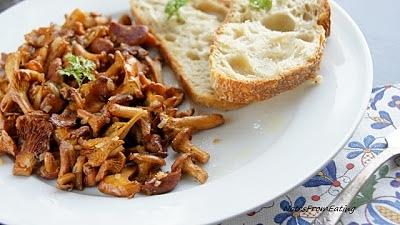 Kurki na maśle z cebulą - prosty przepis