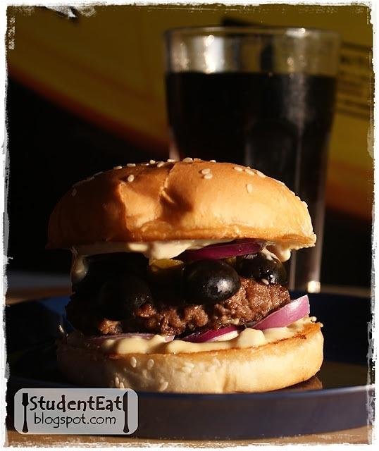 Prawdziwy domowy hamburger