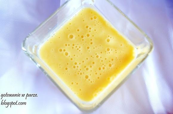 Smoothie brzoskwiniowo-miodowe zdrowe i orzeźwiające