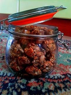 Domowa crunchy granola bananowa z orzechami w 15 minut