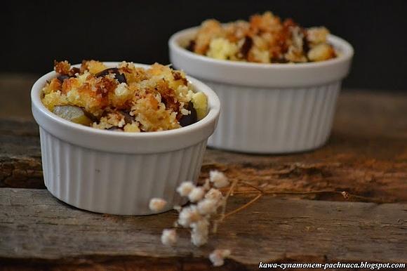 Śliwkowe crumble z kokosową kruszonką