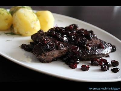 Wątróbka z żurawiną w sosie balsamicznym
