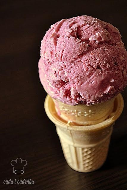 Lody wiśniowe