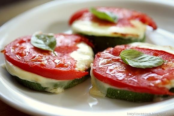 Cukinia zapiekana z mozzarellą