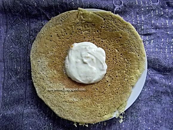 Omlet jajeczny na śniadanie