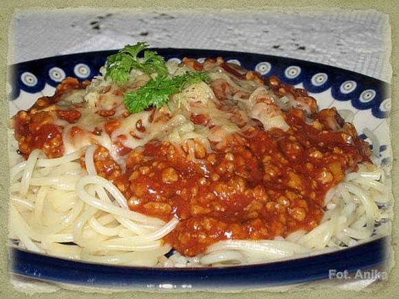 Domowy sos bolognese