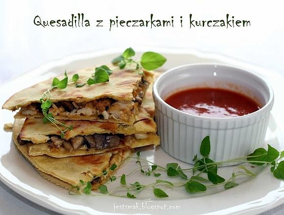 Quesadilla z kurczakiem i pieczarkami