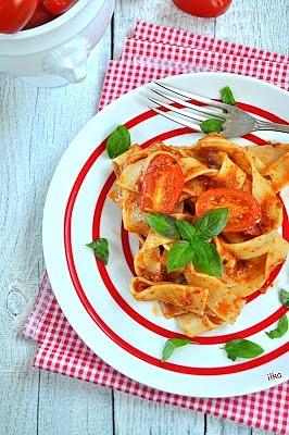 Pappardelle z pomidorami
