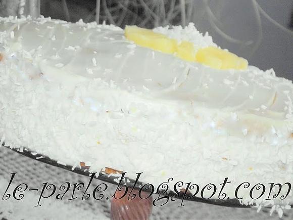 Urodzinowy tort Pina Colada