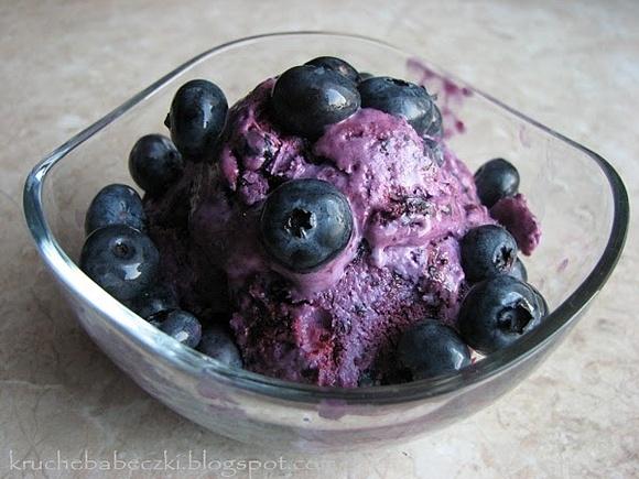 Lody jagodowe
