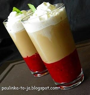 Malinowe Frappe z gorzką czekoladą i kawą