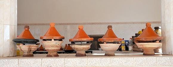 Garnek do tajine tagine i tadżin - dostępność i wygląd w Polsce