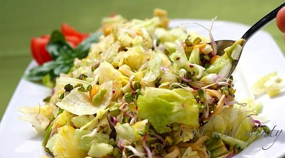 Zielona sałatka z avocado