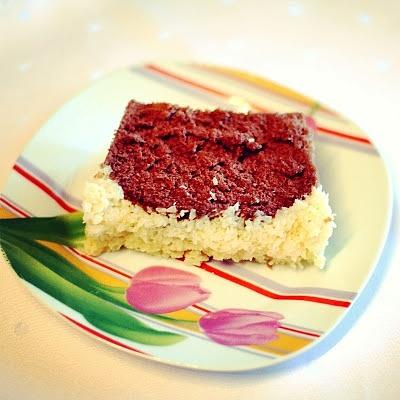 Ciasto kakaowe z masą kokosową