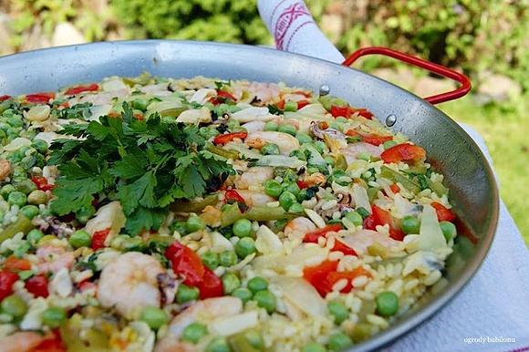 Hiszpańska paella z owocami morza