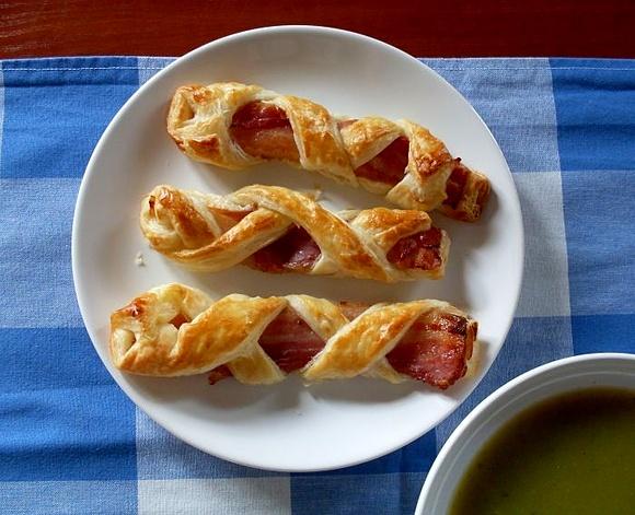 Warkoczyki z ciasta francuskiego