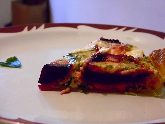 Tarta z pieczonymi buraczkami