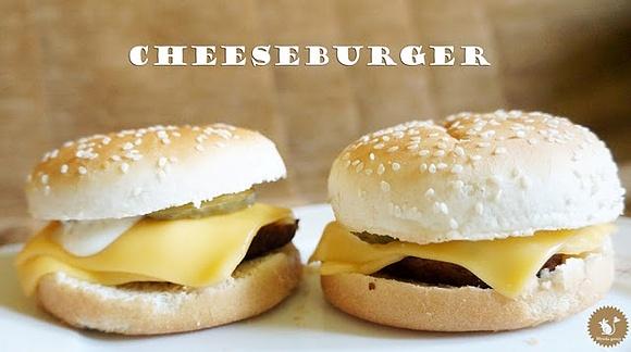 Prawie domowy cheeseburger - szybki obiad z mięsa mielonego