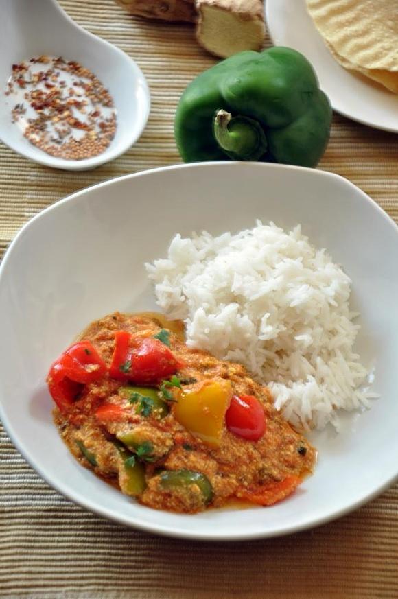 Kremowe curry z tofu i papryką