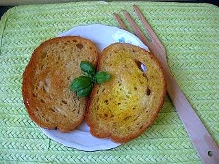 Chleb smażony z przyprawami bez sera na resztki chleba