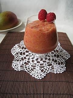 Koktajl z mango i siemieniem lnianym