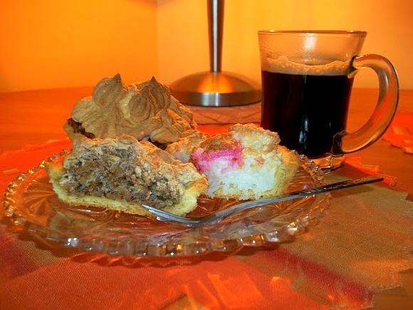 Babeczki o różnych smakach z kruchego ciasta