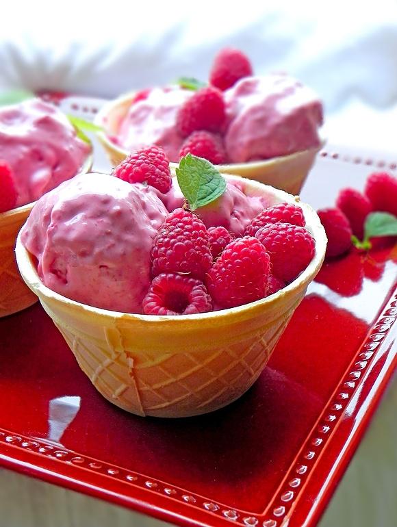 Lody malinowe