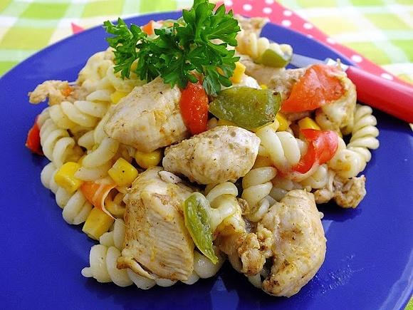 Zapiekanka gyros z kurczakiem i warzywami
