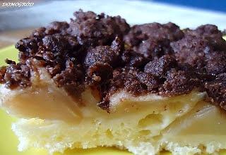 Szybki jabłecznik z czekoladową kruszonką