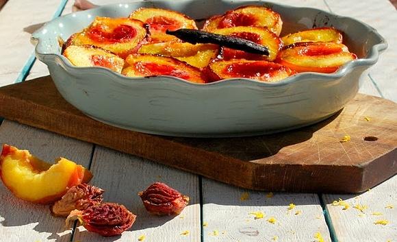 Brzoskwinie pieczone w brandy i wanilii