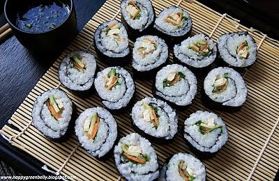 Sushi z marynowanym tofu