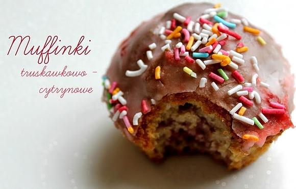 Muffinki cytrynowo-truskawkowe