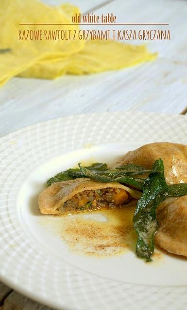 Razowe ravioli z grzybami i kaszą gryczaną
