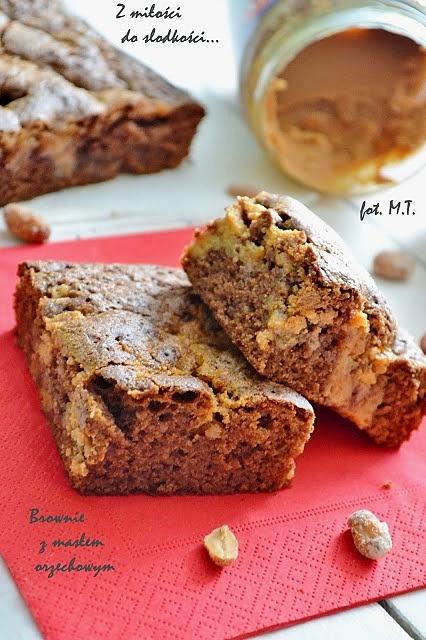 Brownie z masłem orzechowym