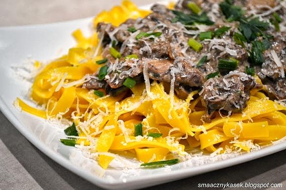 Tagliatelle z kaczką w sosie grzybowym