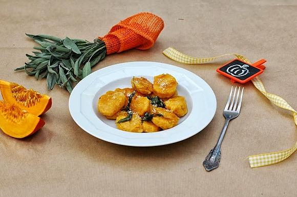 Dyniowe gnocchi z masłem szałwiowym
