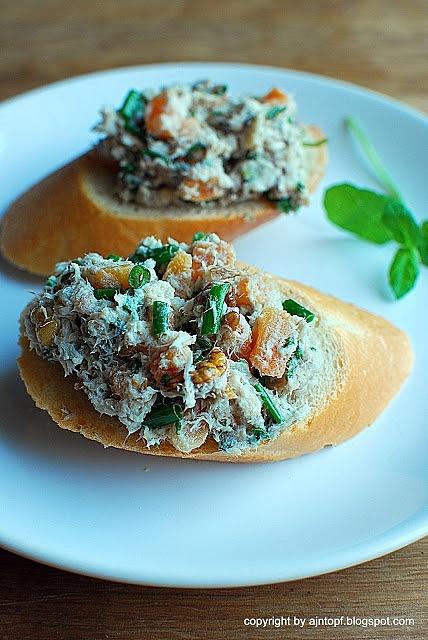 Pasta z makreli z morelami orzechami i miętą