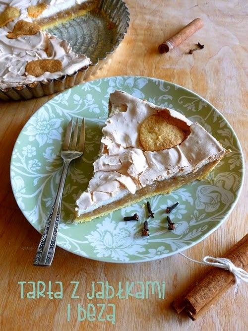 Tarta z jabłkami i bezą