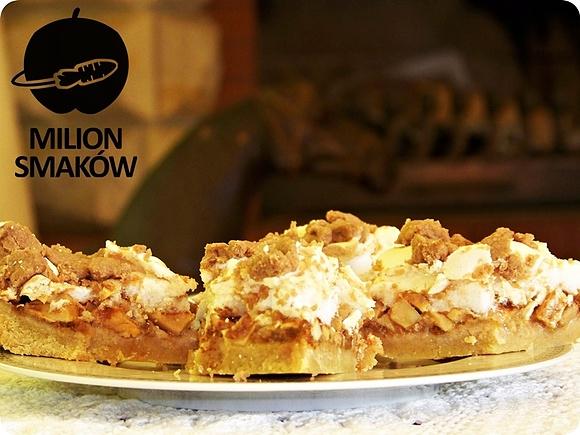 Ciasto jabłkowe z amaretti