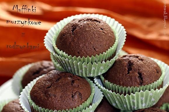 Murzynkowe muffinki z rodzynkami