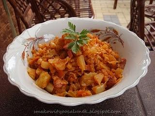 Bigos z młodej kapusty