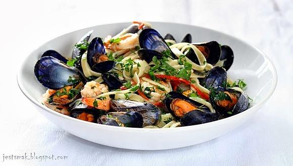Linguine z małżami i krewetkami