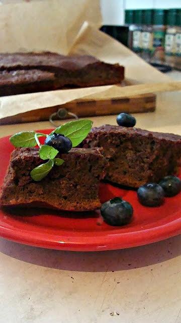 Brownies z borówkami - łatwy przepis na słodką chwilę rozpusty